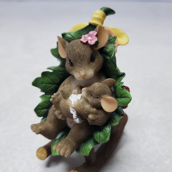 Charming Tails "A Love LIke No Other" Figurine Collectible - Picture 8 of 10